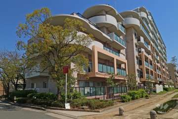 パレ宝塚プルミエールの外観（北西側から）