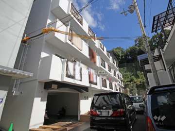 ユニーブル六甲の外観(西側から)