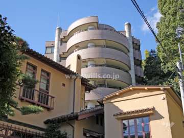 ライオンズマンション篠原北町の外観(南東側から)