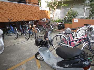 駐輪場、バイク置場