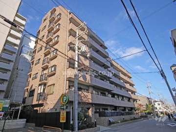 ライオンズマンション六甲友田町の外観(南西側から)