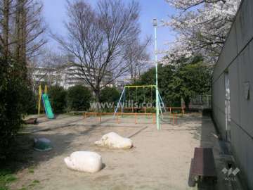 敷地に隣接する公園
