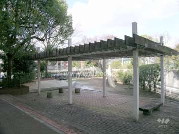 敷地内の公園