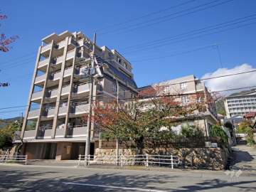 ワコーレ六甲篠原北町の外観(南東側から)