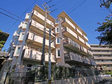 篠原リッチライフの外観(南西側から)