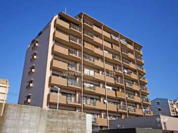 朝日プラザ六甲町の外観(南西側から)