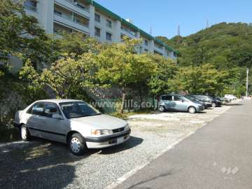 敷地内駐車場（屋外平面式）