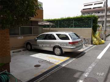 敷地内駐車場（平面式2台分）