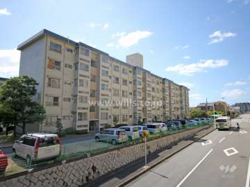 鶴甲コーポ10号館の外観(北東側から)