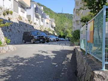 駐車場出入り口