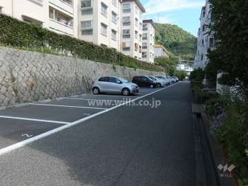 敷地内駐車場（屋外平面式）