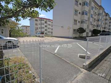 敷地内駐車場（屋外平面式）