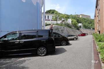 敷地内駐車場（屋外平面式）