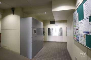 宅配ボックスと共用ポスト