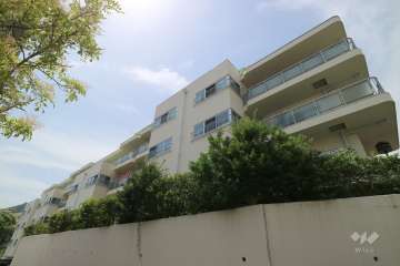 東急ドエル摩耶の外観（南東側から）