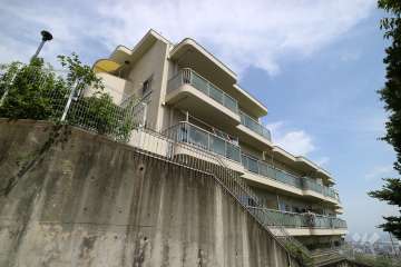 東急ドエル摩耶の外観（北西側から）