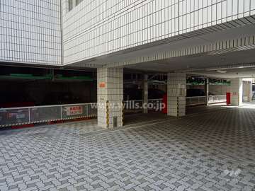 敷地内駐車場（屋内機械式）