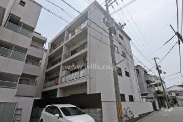 楠ヶ丘マンション（C棟）の外観（北東側から）