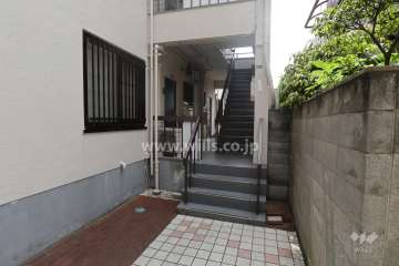 楠ヶ丘マンション（A棟）の入り口