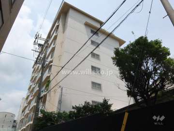 日商岩井西灘マンションの外観（南西側から）