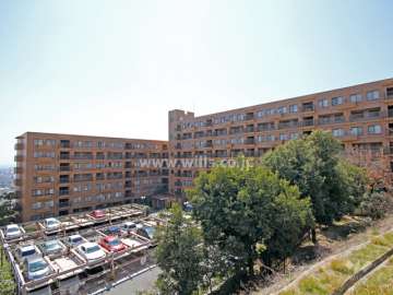 六甲グランドヒルズ2号館の外観(北側から)