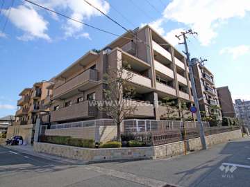 六甲マナーズコートの外観(北西側から)