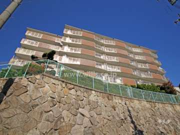 六甲篠原マンションの外観(南側から)