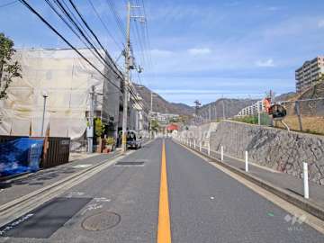 敷地東側の前面道路