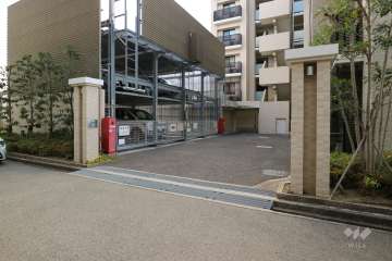 駐車場の出入り口