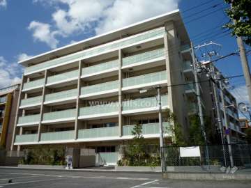 ブランズ芦屋川の外観（南東側から）