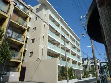 ブランズ芦屋川の外観（南西側から）