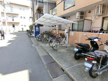 駐輪場、バイク置場