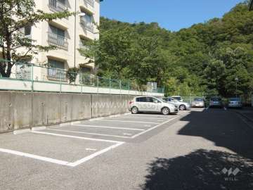 敷地内駐車場（屋外平面式）