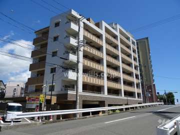 リベール灘北通りの外観（南西側から）