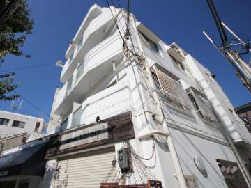 六甲宮前マンションの外観(南東側から)