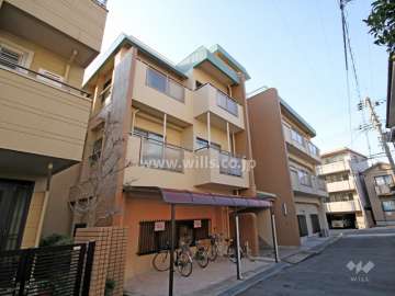サンパレスの外観(北東側から)
