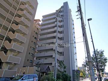 エヴァステージ神戸六甲の外観(東側から)