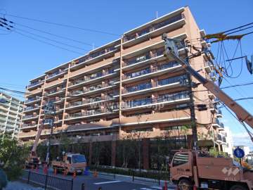 ライオンズ南千里マスターハウスの外観（南西側から）