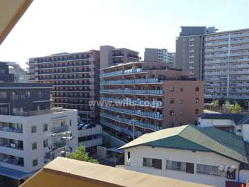 ライオンズ南千里マスターハウスの遠景