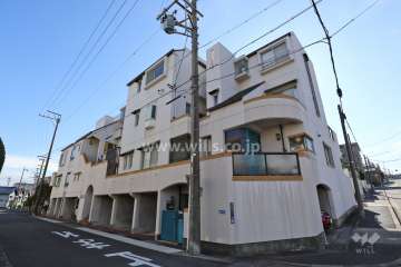 集合邸宅宮根の外観（北西側から）
