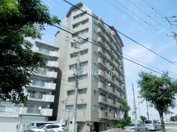 グリーンハイツ東三国の外観（南西側から）