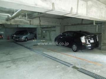 敷地内駐車場（屋内平面式）