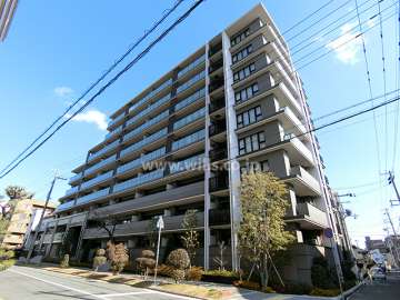 ロジュマン神戸住吉川の外観(南西側から)