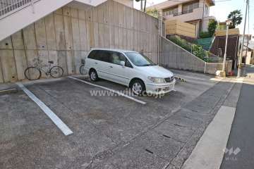 敷地内駐車場（屋外平面式）