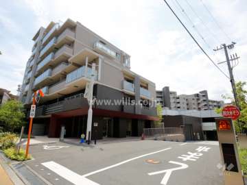 グランロジュマン豊中少路B棟の外観（北東側から）