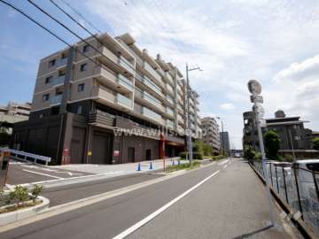 グランロジュマン豊中少路D棟の外観（北西側から）