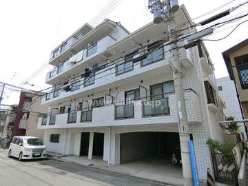 シャルマンフジ御影参番館の外観（北東側から）