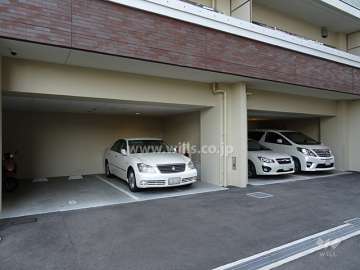 敷地内駐車場（屋内平面式）