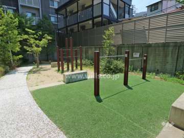 敷地内にある広場