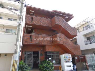 グローバル相川の外観(北西側から)